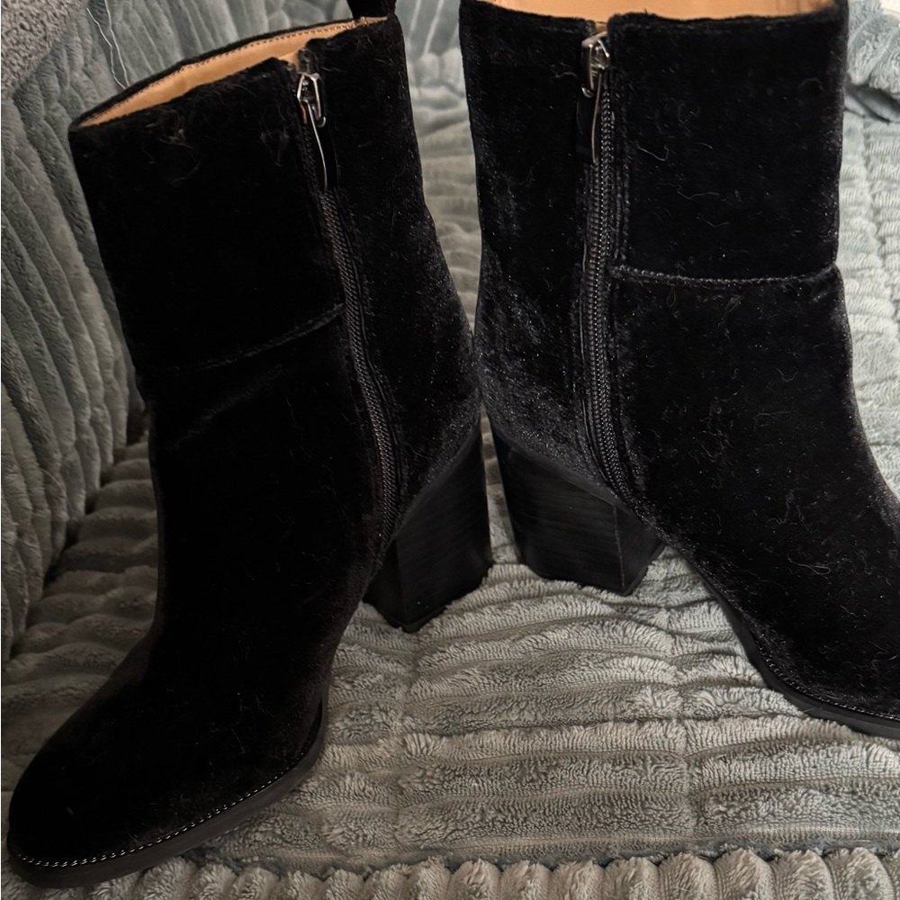 Franco Sarto black velvet